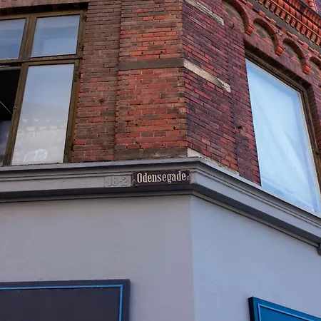 New Charming In Center Апартаменты