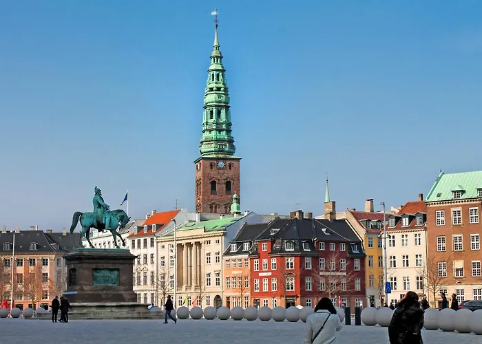 New Charming In Center