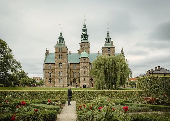 New Charming In Center Апартаменты