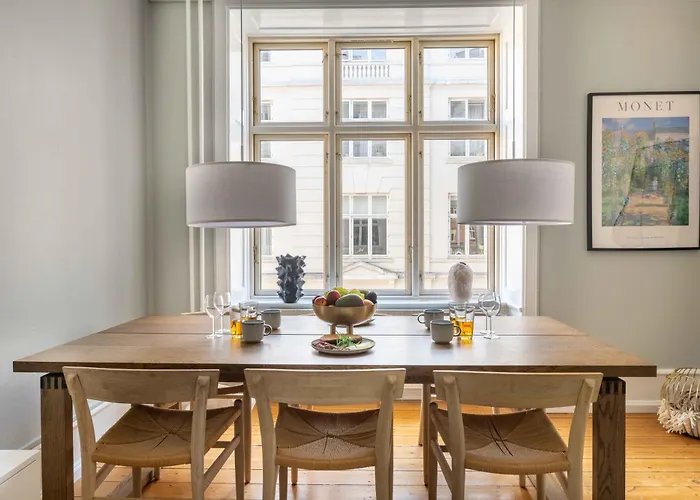 New Charming In Center