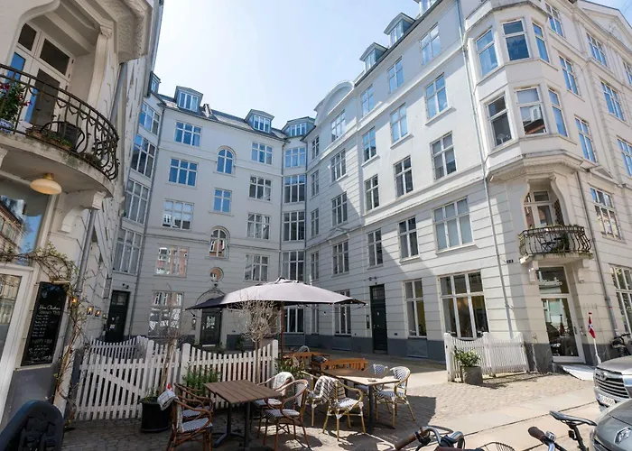 New Charming In Center Апартаменты *