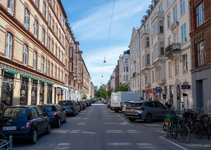 New Charming In Center